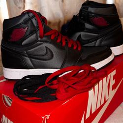 Air Jordan 1 High Og "Black Satin" Gym Red 