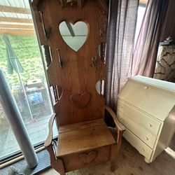 Antique Beautiful Heart Chair 