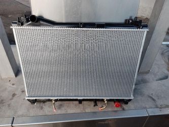 Automotive Engine Cooling Radiator