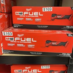 Milwaukee M18 Fuel Oscillating Multitool 