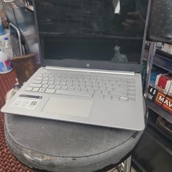 HP Laptop 