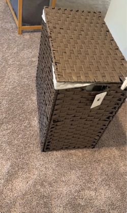 Laundry woven basket