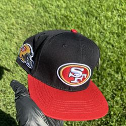 49ers Pro Standard Snapback Hat 🧢