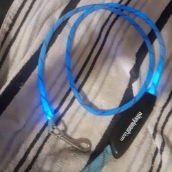 Nitey Leash