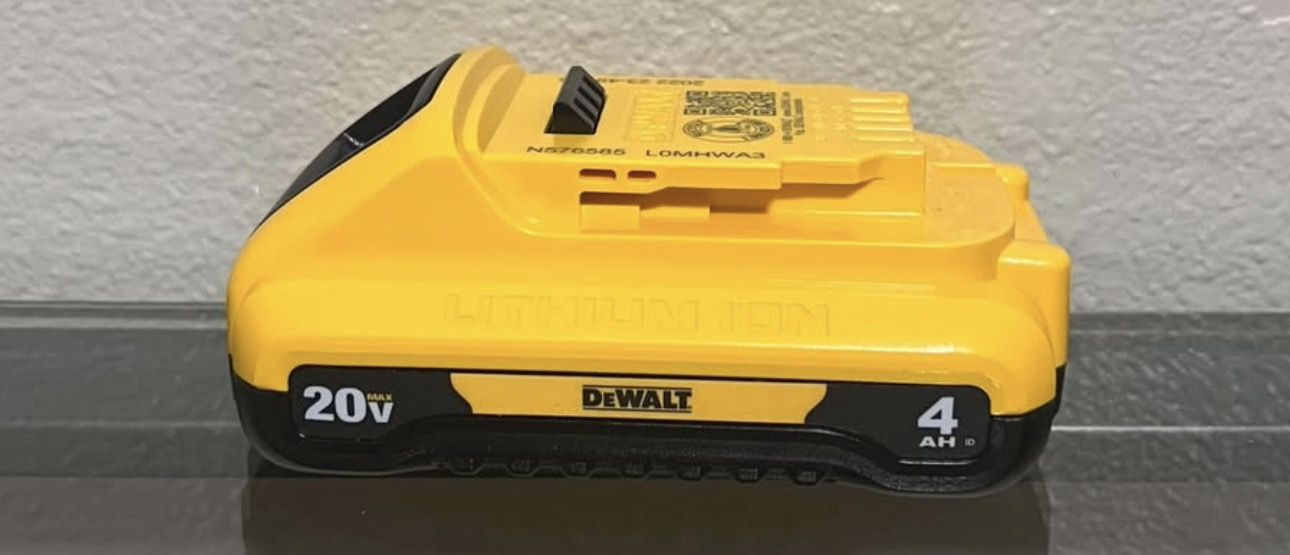 Battery Dewalt 20volt 4AH