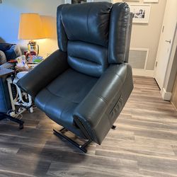 Blue Lift Recliner 1 Year Old Excellent