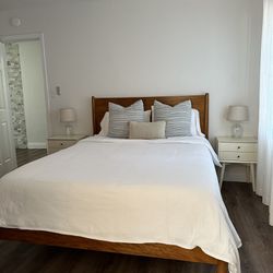 Bedroom Set - Queen Bed, Dresser, 2 Nightstands