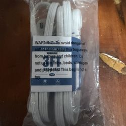 Dewenwils 3 Ft Extension Cord.