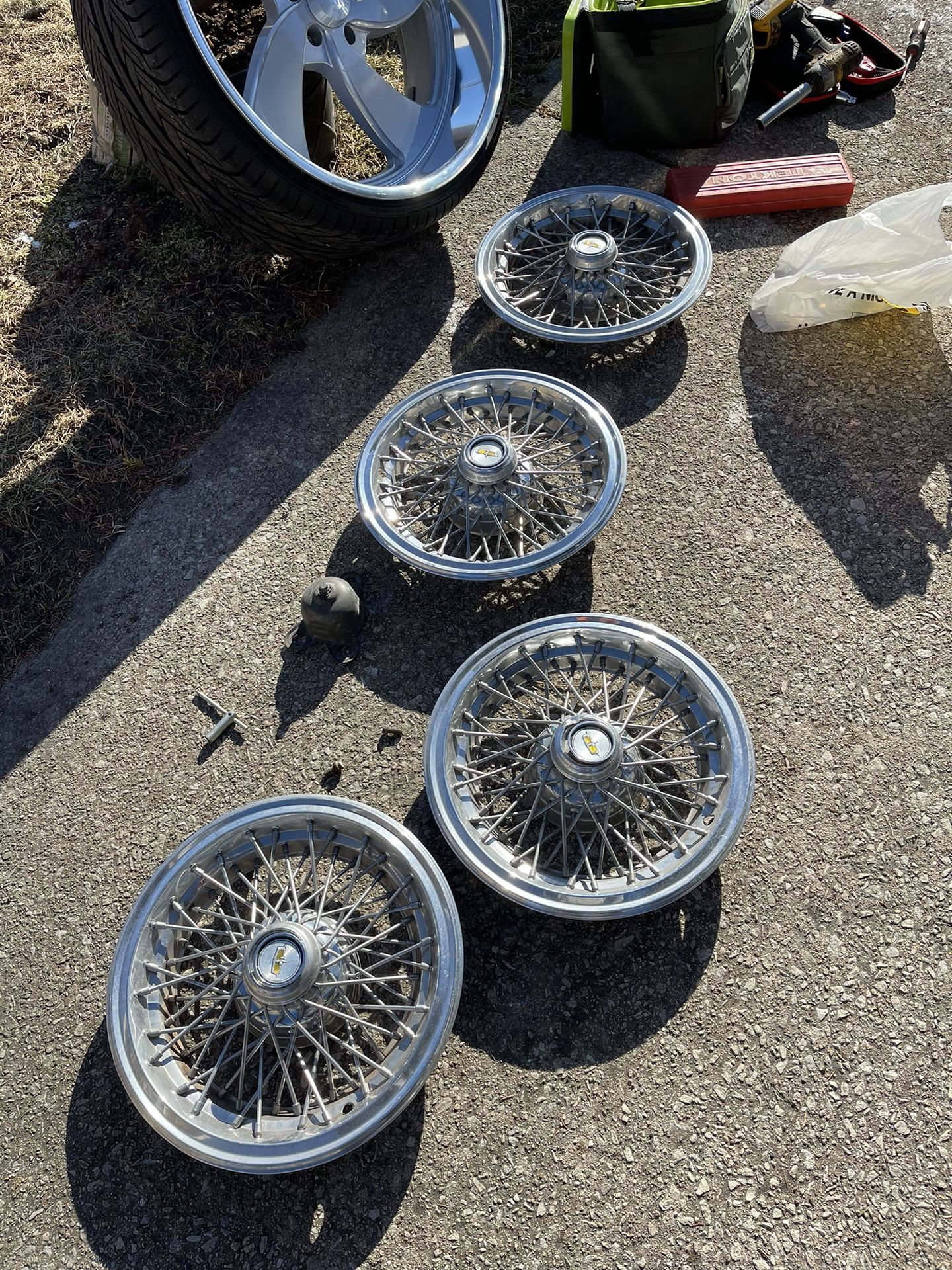 Box Chevy Caps Wheel Covers