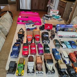 Large Collectible Lot Of Cars And Trucks
