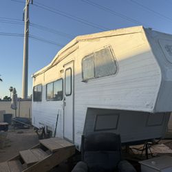 RV fifth wheel