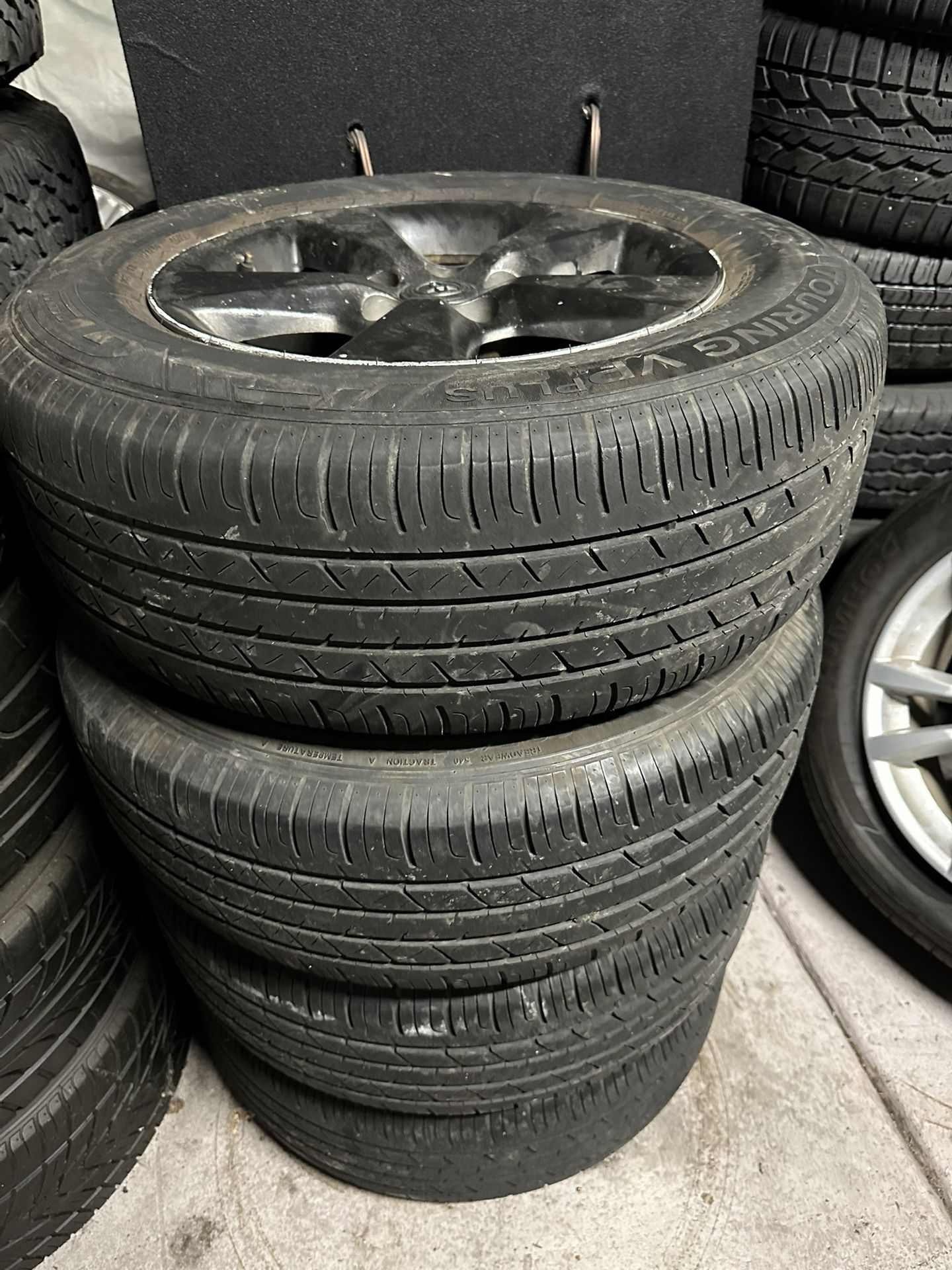 4 Toyota Highlander Wheels And Tires