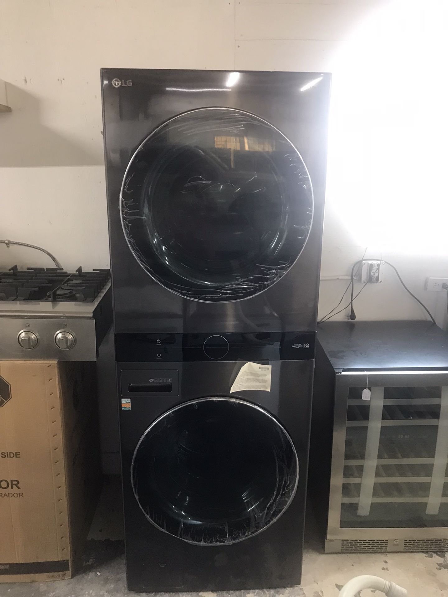 27” LG WashTower W&D Electric(Brand New)