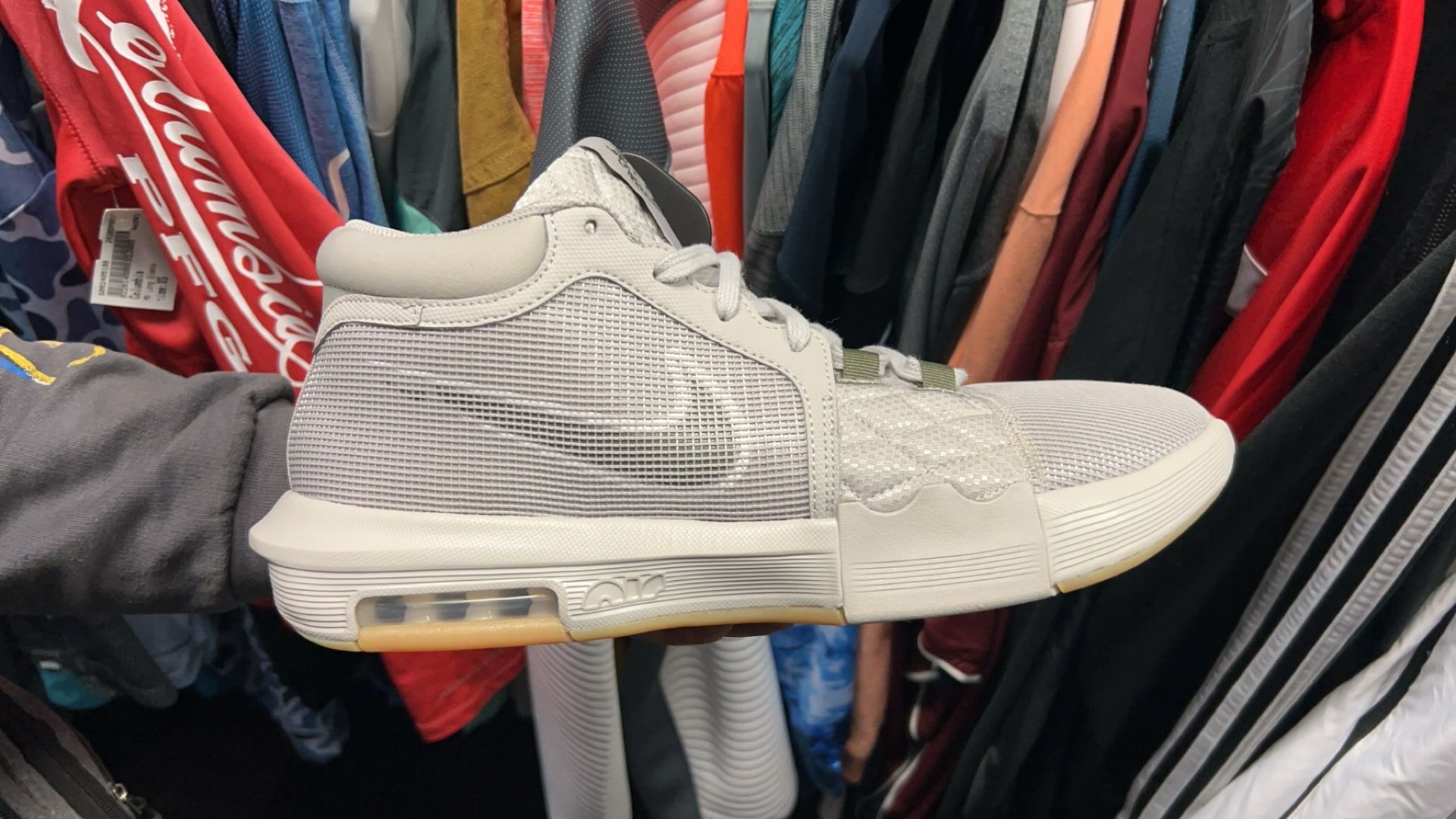 Lebron James Basketball Shoes Size 13