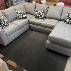 NEW U SHAPED SECTIONAL