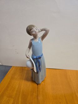 Lladro Coiffure Girl With Straw Hat 5010 W/ Box
