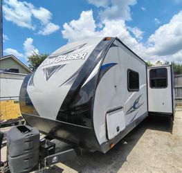 2018 Cruiser RV Shadow Cruiser 260RBS