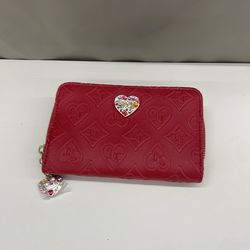 Juicy Couture Red Wallet. Item No 547 (Shopgoodwill)