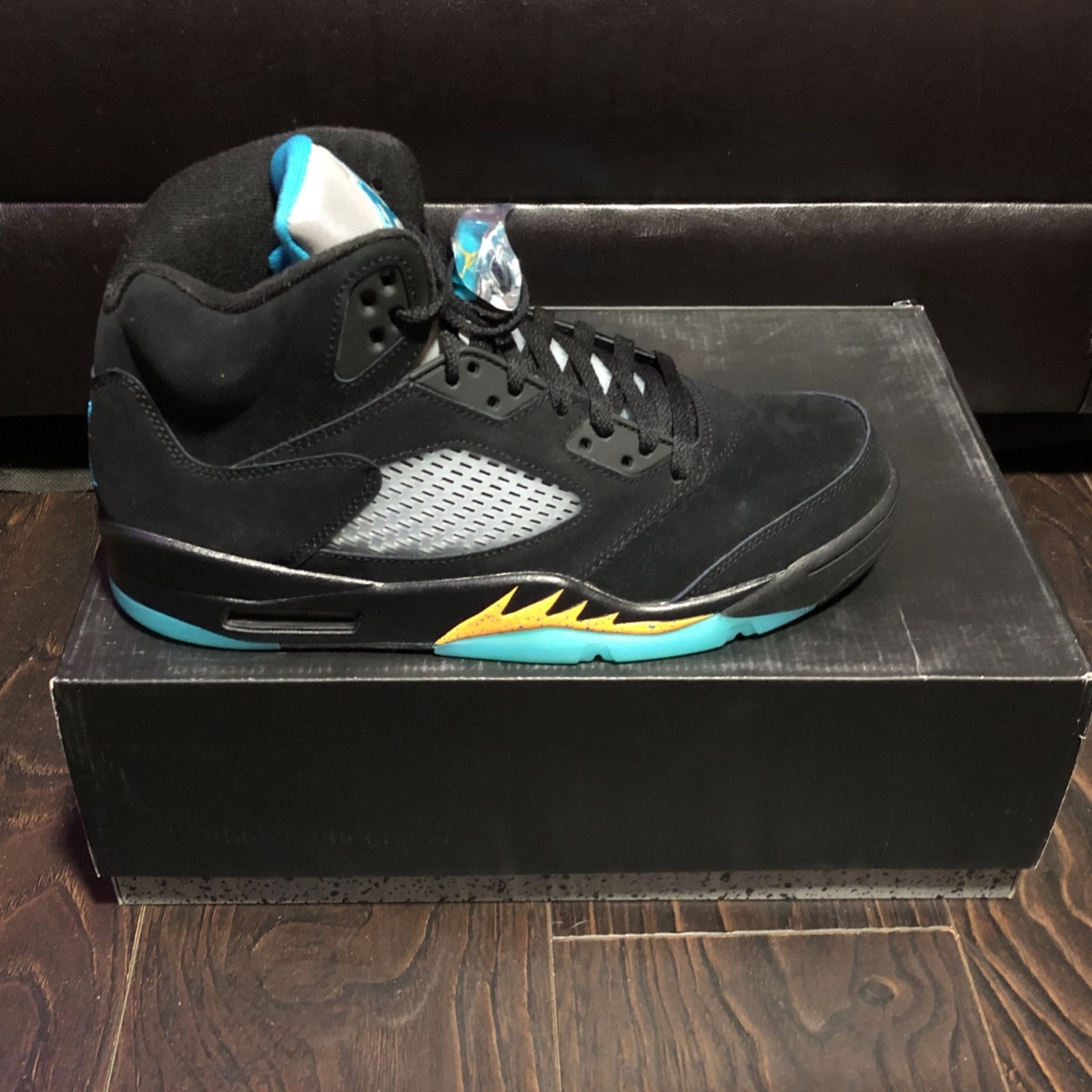 AIR JORDAN 5 AQUA $200