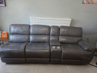 New 4 piece sofa