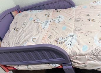 Little Girls Toddler Bed