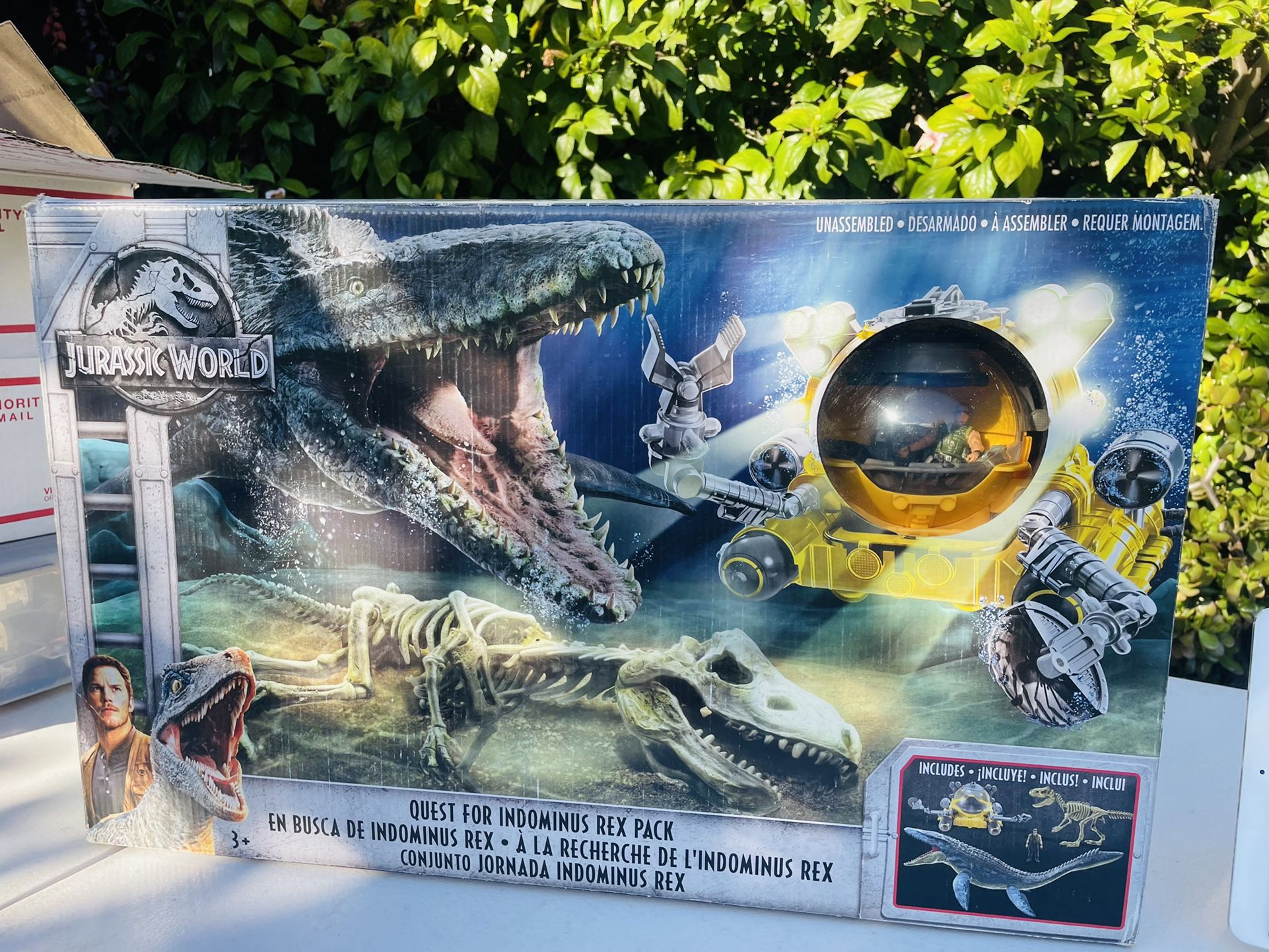 Quest For Indominus Jurassic World Super Colossal Indominus Rex