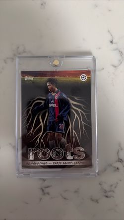 Topps Ronaldinho Paris Saint-Germain Roots Card