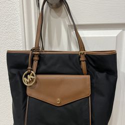 Michael Kors Canvas Tote Purse/Michael Kors Wallet
