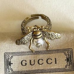 Gucci Aged Gold Bee With White Pearl Ring Size 7 adjustable