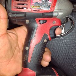 Milwaukee Impact And Drill Driver+Battery+Charger