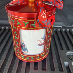 Disney Wind Up Holiday Popcorn Bucket
