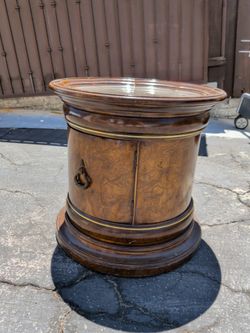 Round Antique end table