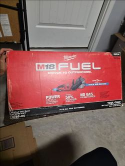 Milwaukee - M18 FUEL ONE-KEY 18V Lithium-Ion Brushless Cordless 9 in. Cut Off Saw (Tool-Only) - BRAND NEW