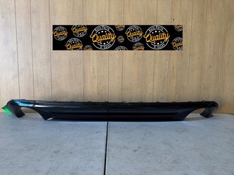 2016 2017 2018 2019 2020 2021 2022 2023 Lincoln MKX Lincoln Nautilus Rear Bumper Lower Valance Panel