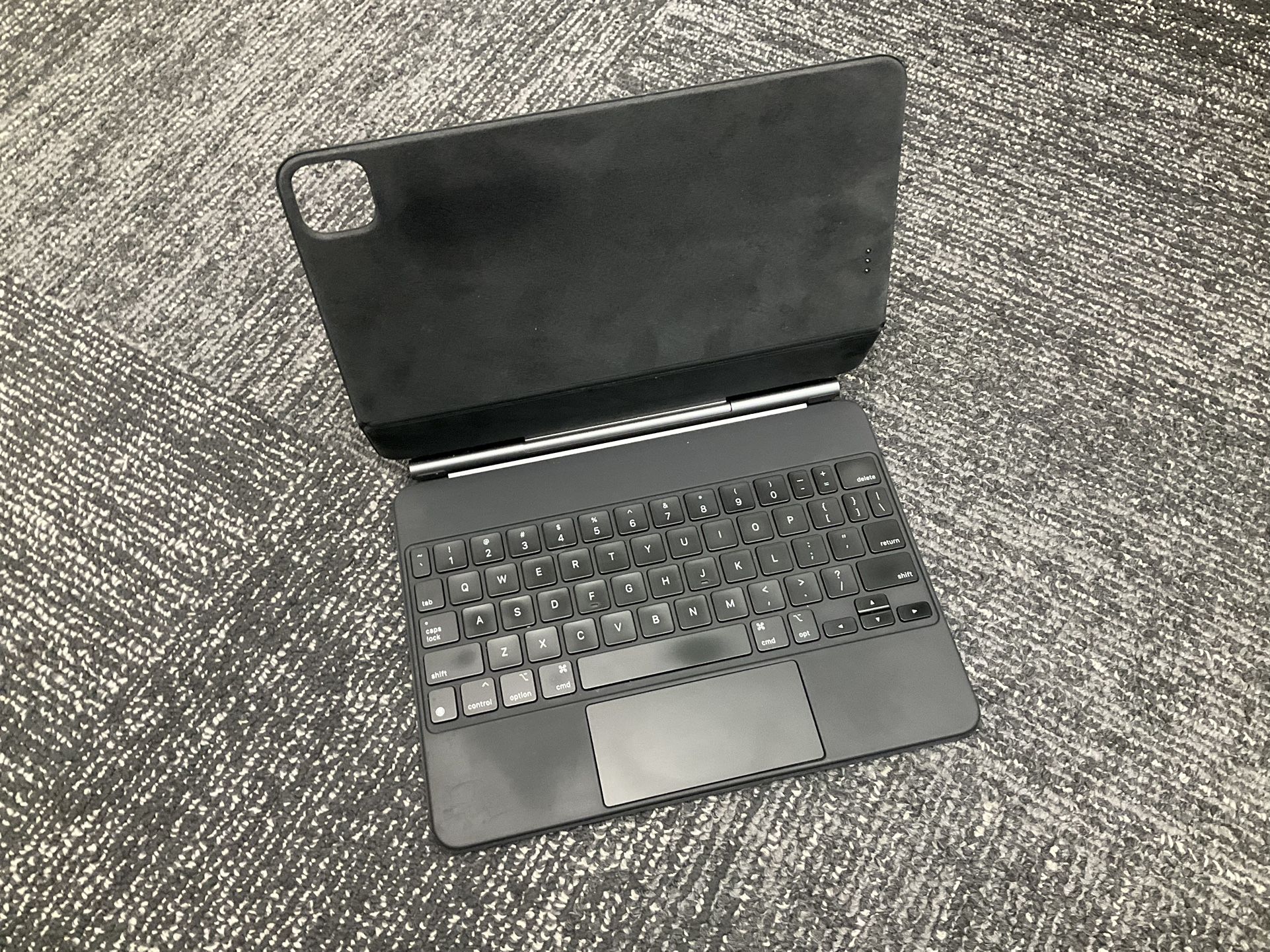 11" iPad Magic Keyboard
