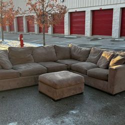 Light Gray Sectional Couch + Ottoman – Clean