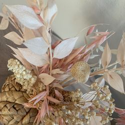 Dried Flower arrangement