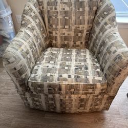 Swivel Chair with Cover