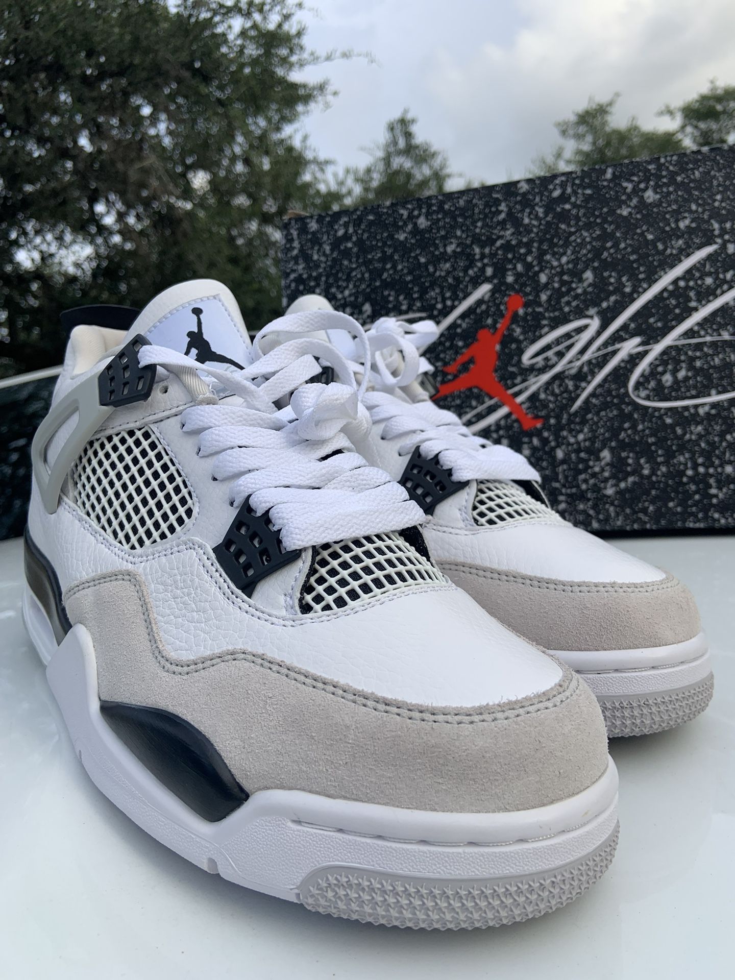 Jordan 4 Military Black 