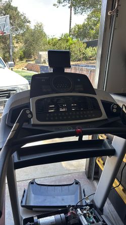 PROFORM FIT TREADMILL