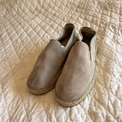 Fabiols Women Size (39) 8 US Suede Leather Slip Ons