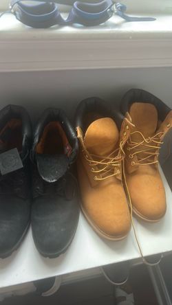 Boots size 12