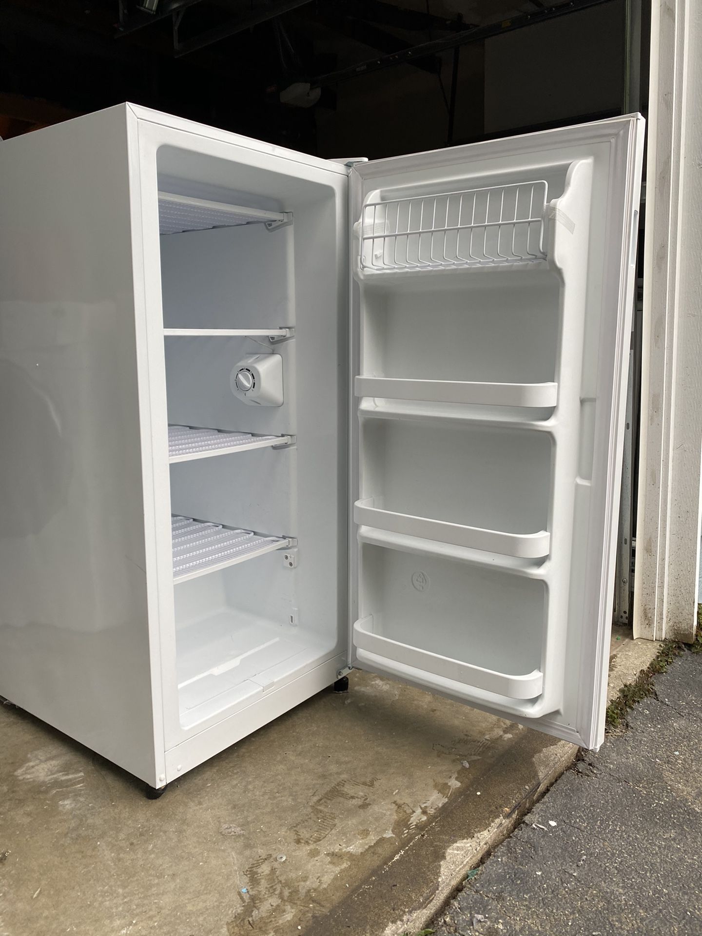 Introducing The Upright Freezer In Pristine White: Maximize Space And Optimize Freshness