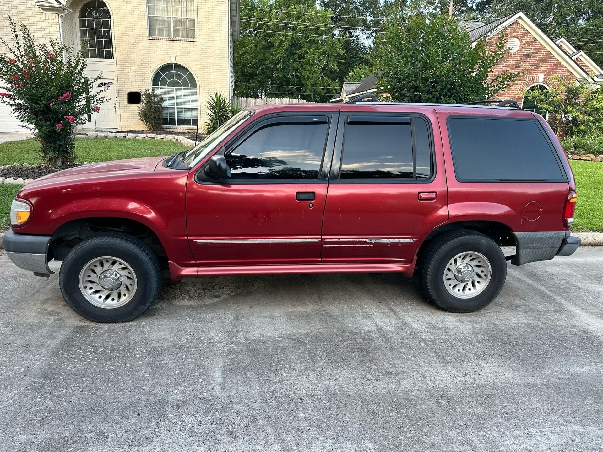 2000 Ford Explorer for Sale in Houston, TX - OfferUp