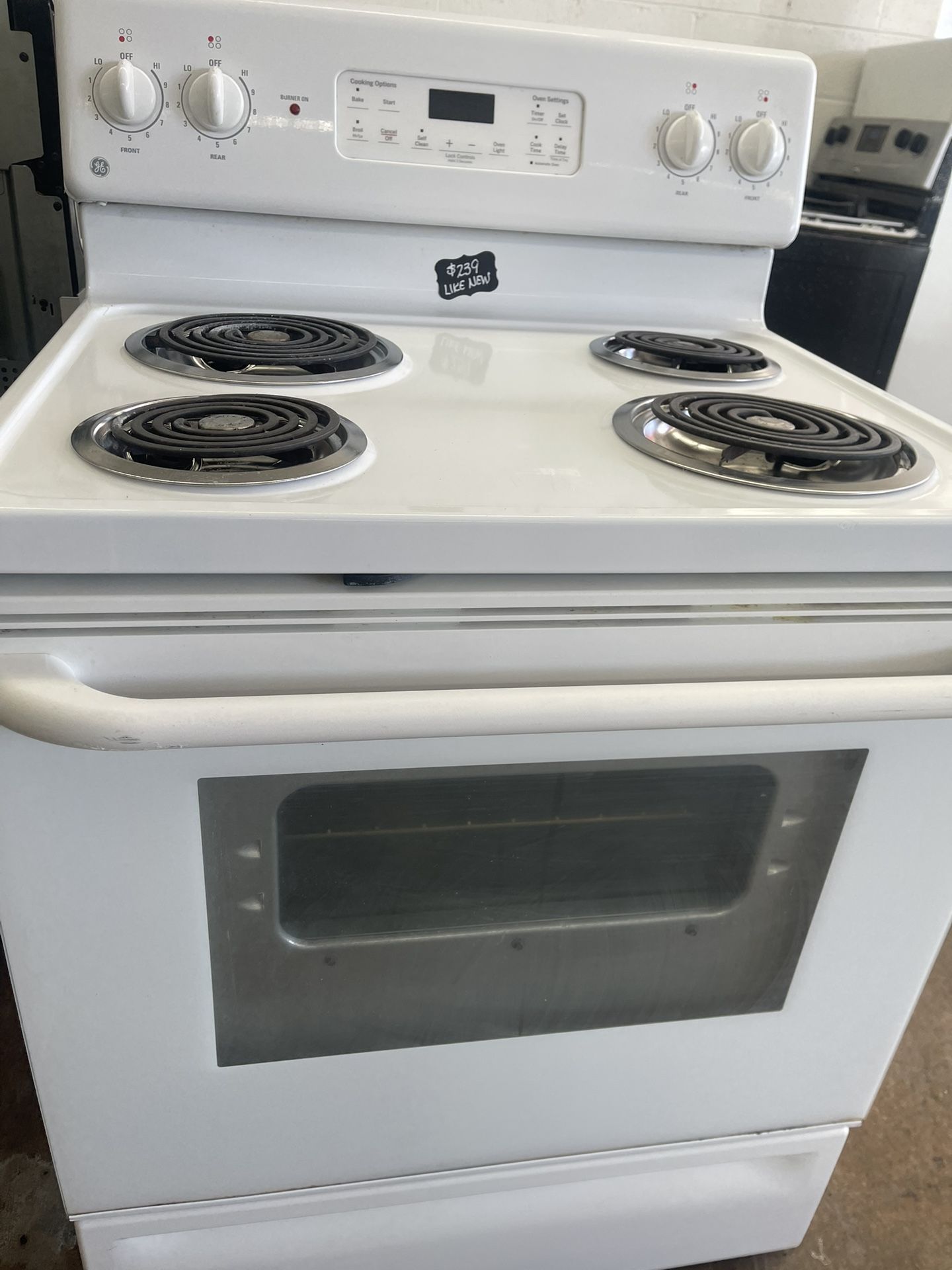 GE LIKE NEW White Coil Top Electric Stove! Refrigerators Also Available!