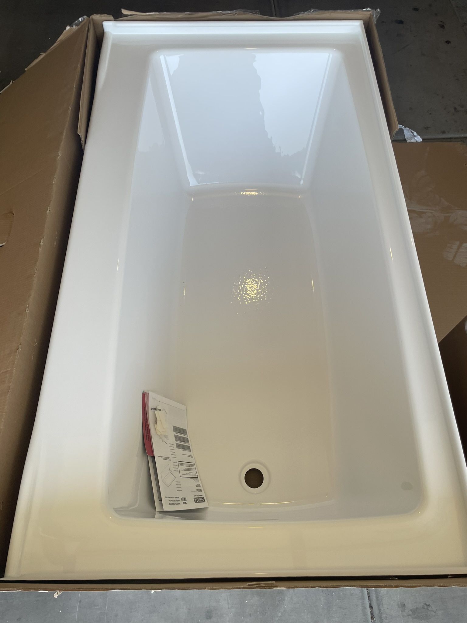 Classic 500 60 in. x 30 in. Alcove Deep Soaking Bathtub with Right Drain in High Gloss White