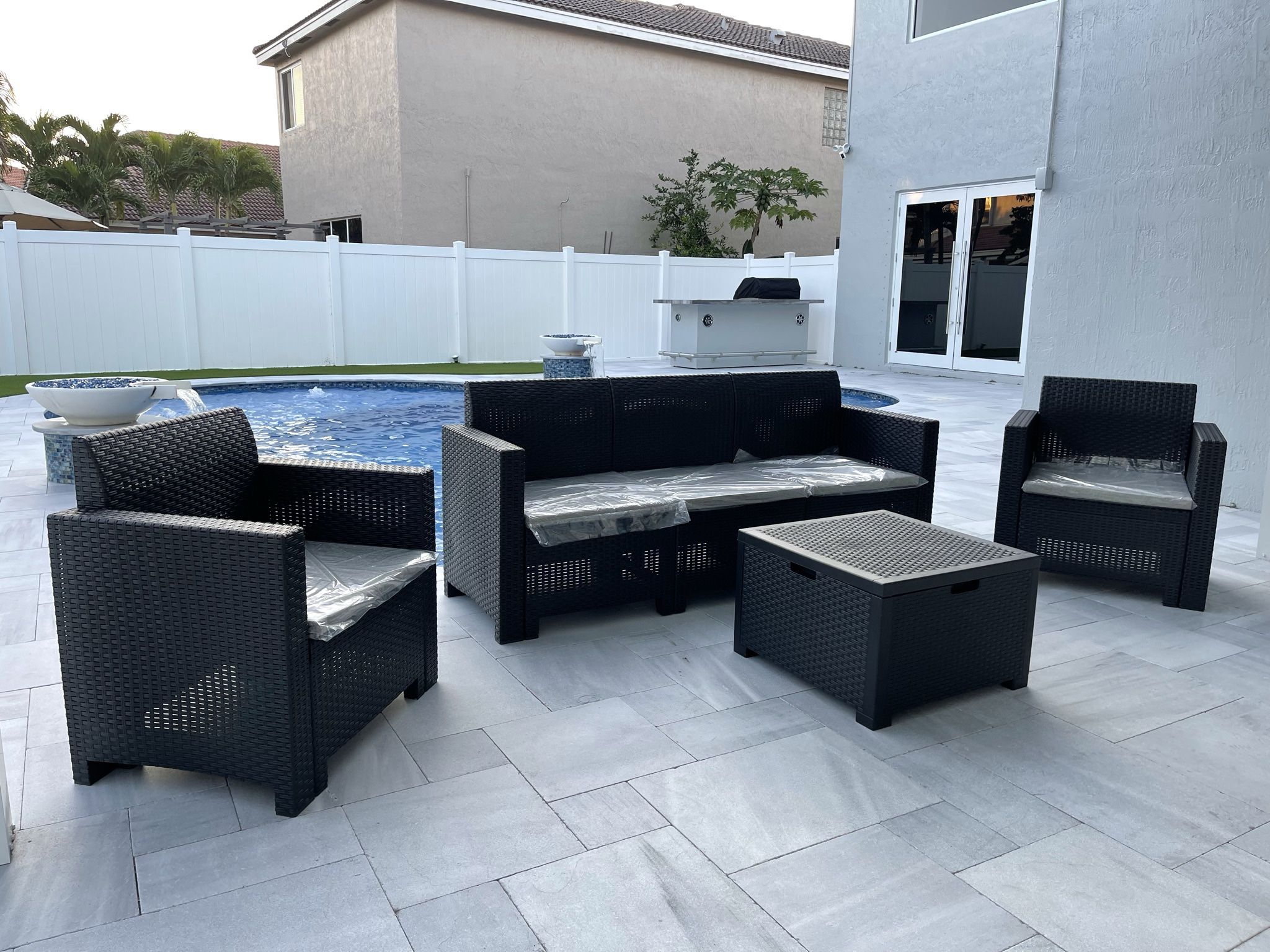 Patio Furniture Brand New 