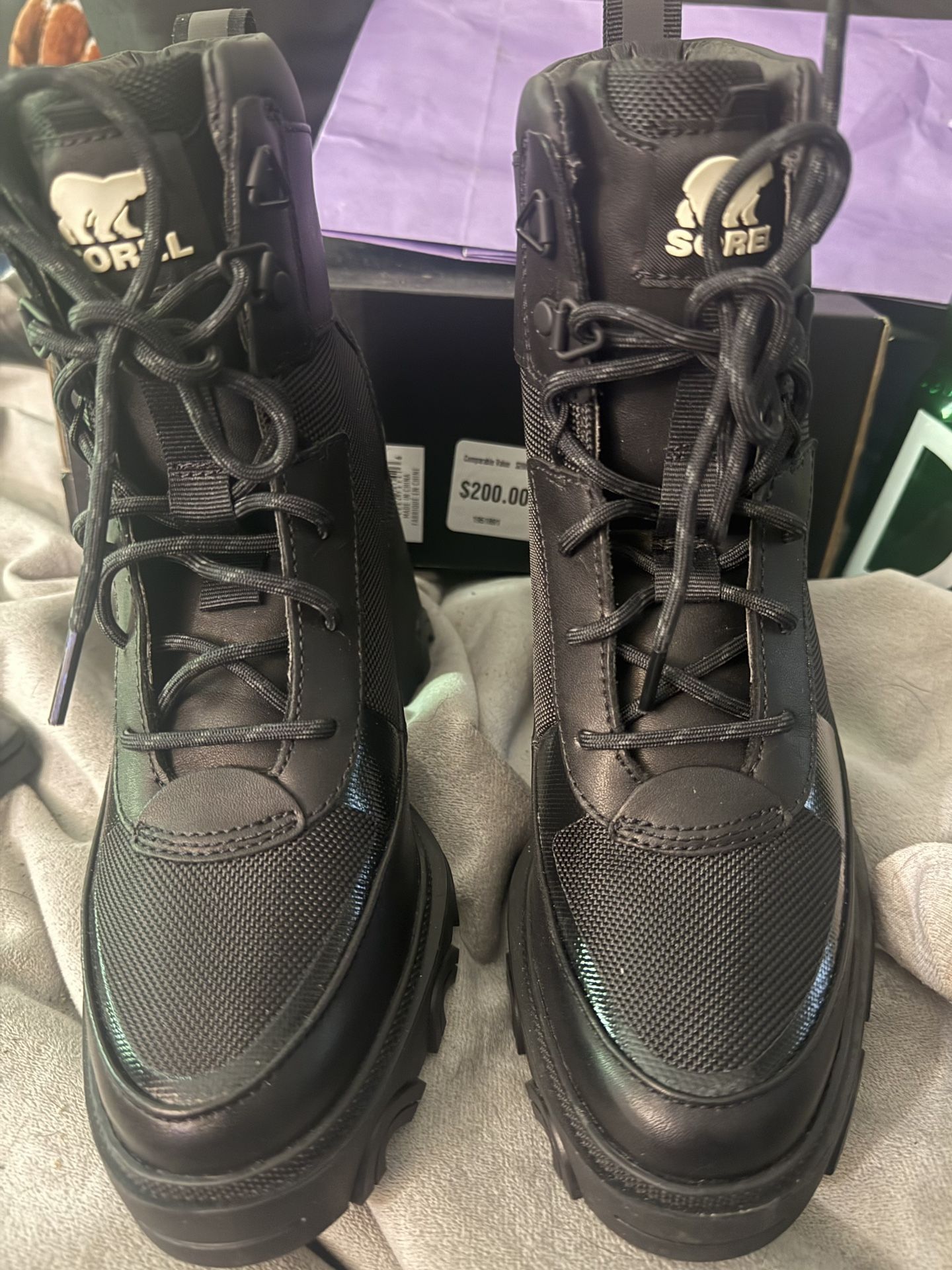 Brand New Women’s Waterproof Sorel Boots - Size 7 Black