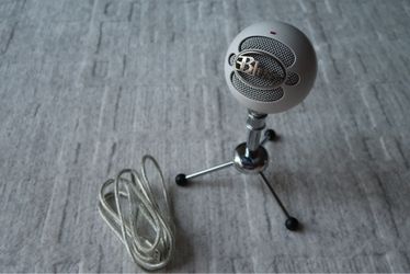 Blue Snowball Microphone for Voiceover, YouTube, Etc. USB Plug & Play