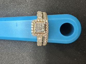 Wedding ring set size 7 yellow gold